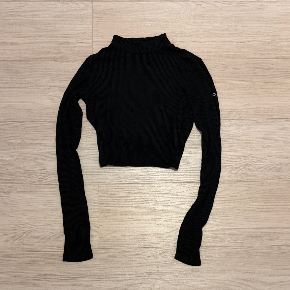 ALO Yoga Black Long Sleeve Top
